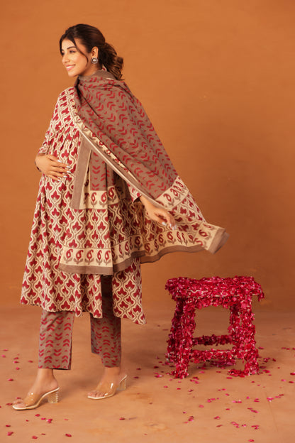 Muted Maroon Bloom Maternity & Nursing Kurta Pant Set with Dupatta