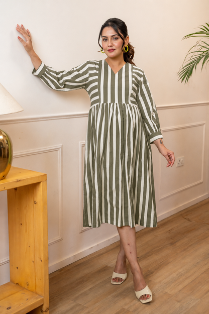 Mint Meadow Maternity & Nursing Dress