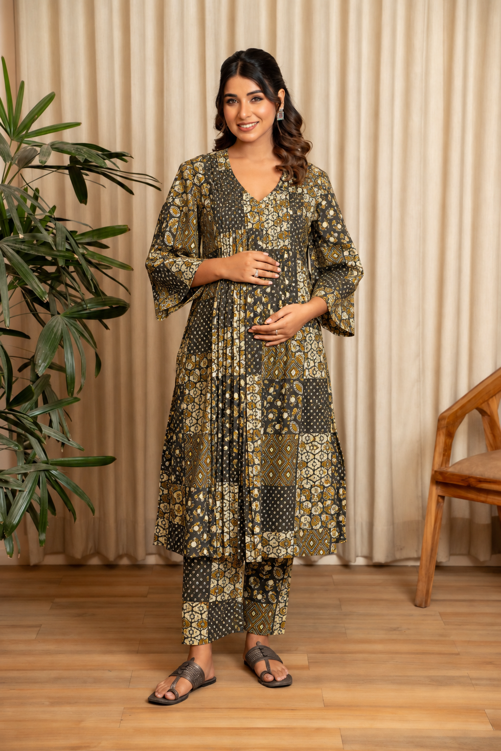 Aarohi Mosaic Maternity & Nursing Kurta Pant Set