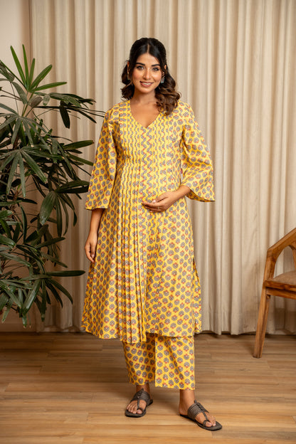 Sunehri Phool Pleated Maternity & Nursing Kurta Set