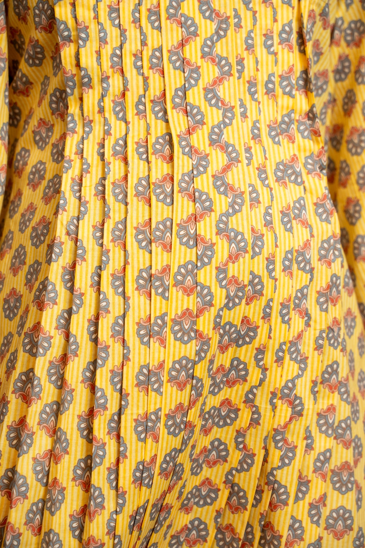 Sunehri Phool Pleated Maternity & Nursing Kurta Set