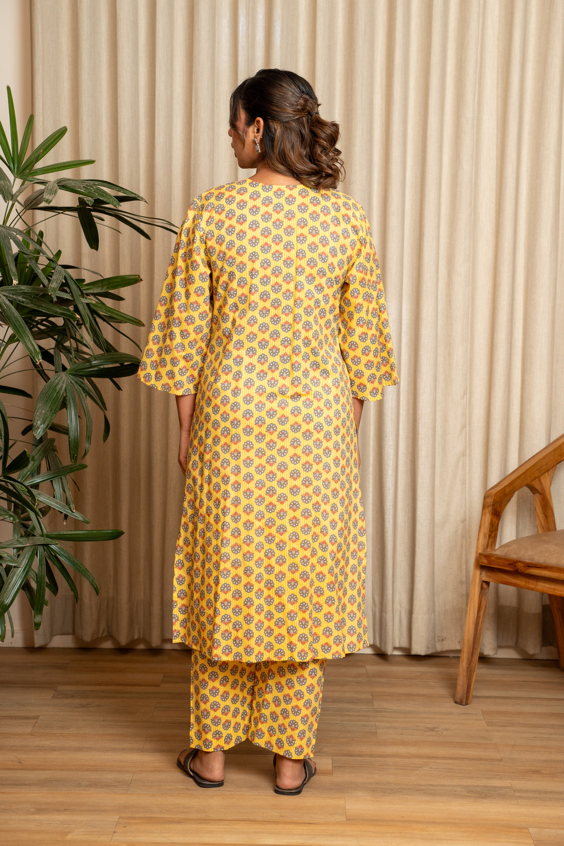 Sunehri Phool Pleated Maternity & Nursing Kurta Set