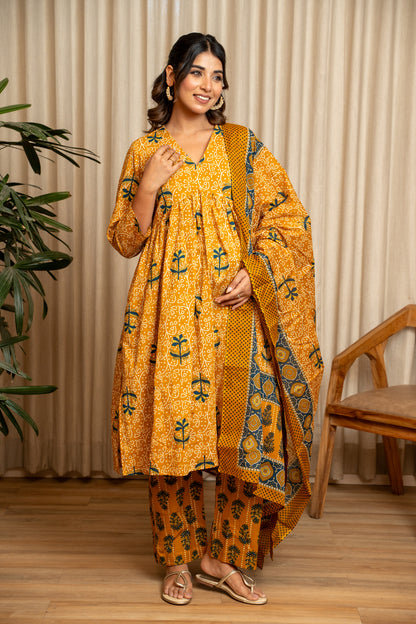 Amaltas Grove Maternity & Nursing Kurta Pant Set with Dupatta