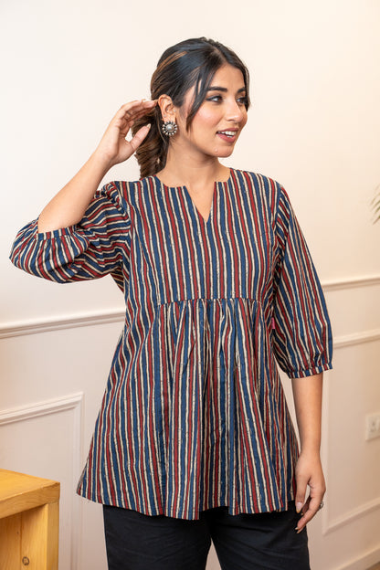 Sutrangi Leher Cotton Top