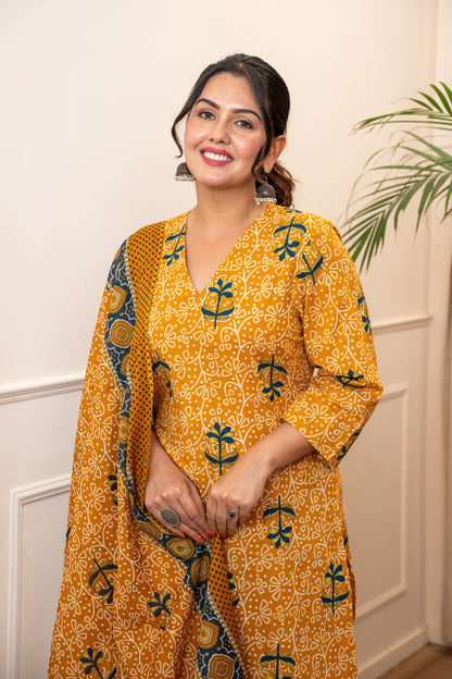 Amaltas Grove Kurta Pant Set With Dupatta