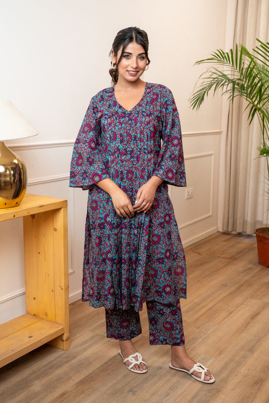 Raat Rani Bloom Pleated Co-ord Set