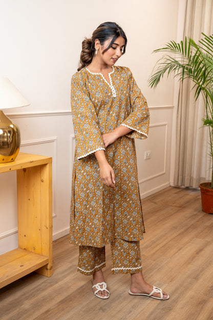 Everyday Bloom Mustard Lace Co-ord Set