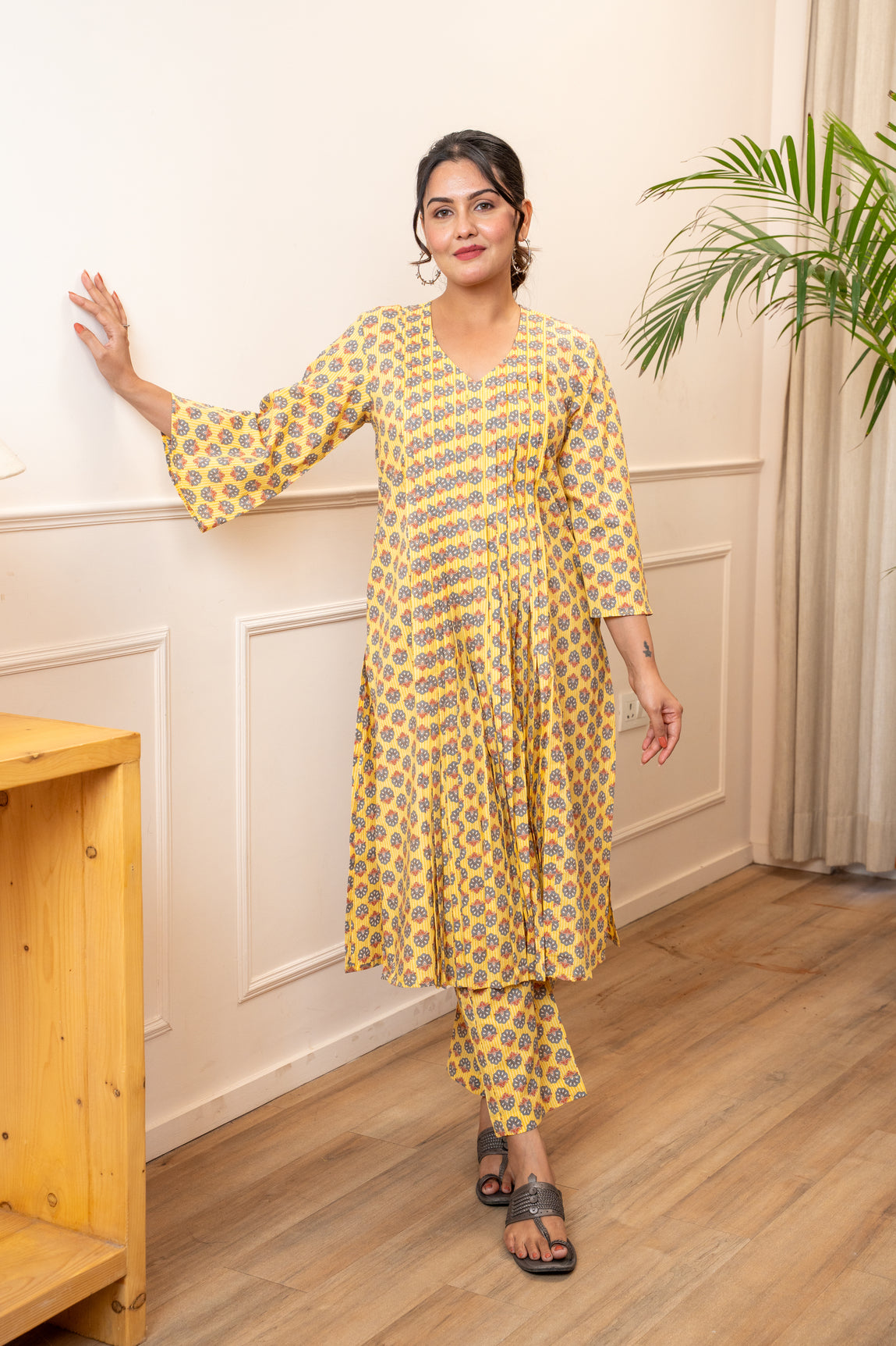Sunehri Phool Pleated Co-ord Set