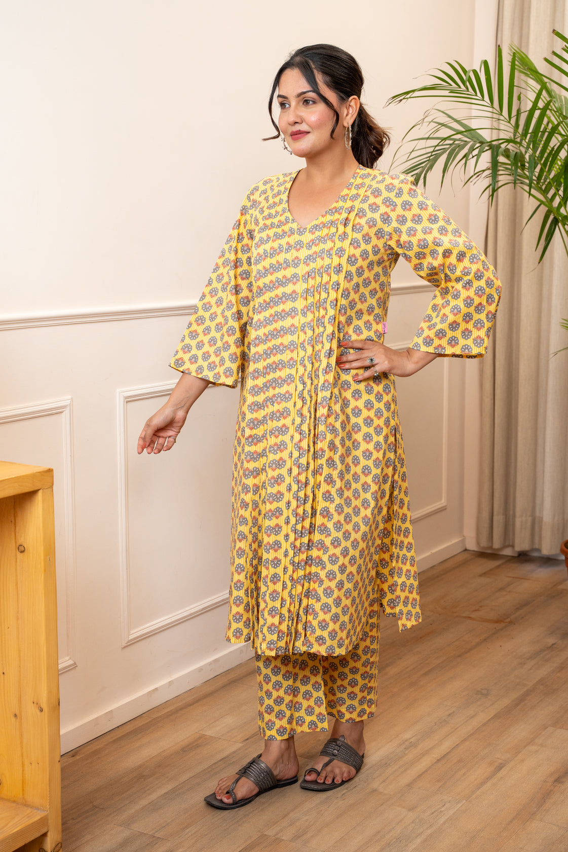 Sunehri Phool Pleated Co-ord Set