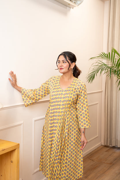 Sunehri Phool Pleated Co-ord Set
