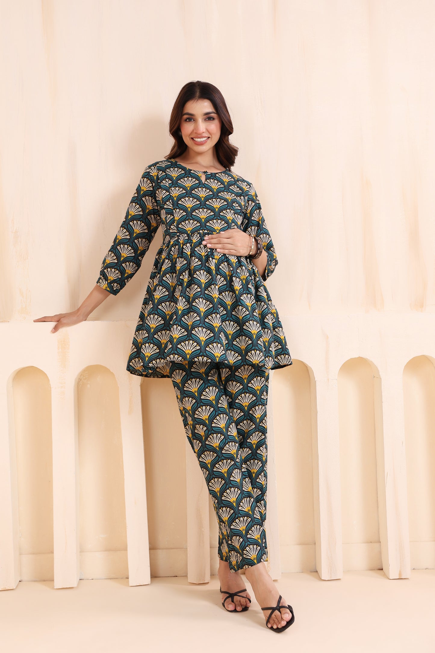 Black Bloom Maternity & Nursing Set